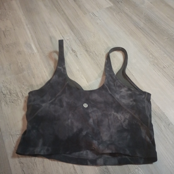 Lululemon - Picture 3 of 4